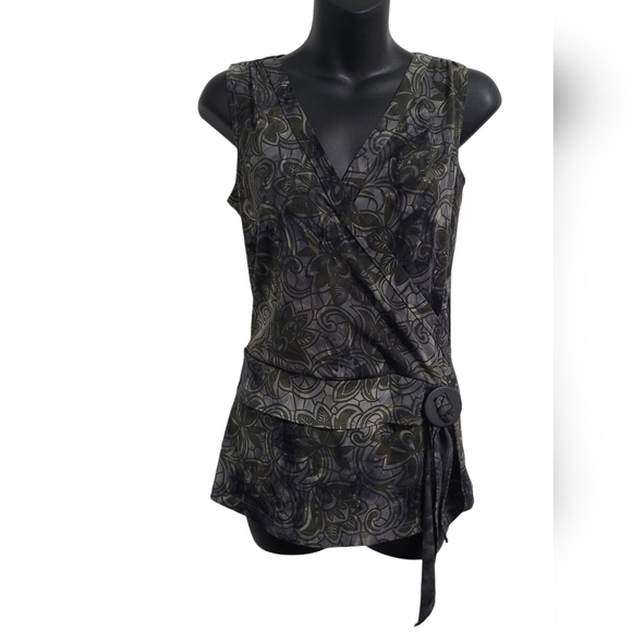2 FOR💲1️⃣ Reitmans Green/Grey Paisley Floral Print Faux Wrap Sleeveless Blouse - Picture 1 of 11
